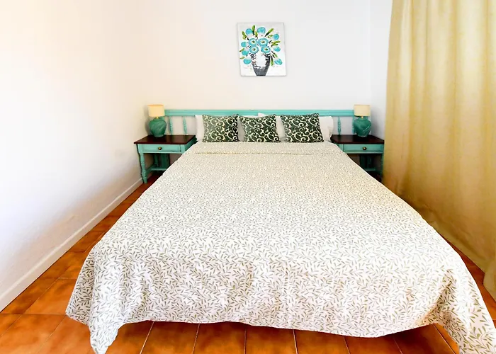 Апартаменты Excelent Location 5 Min To The