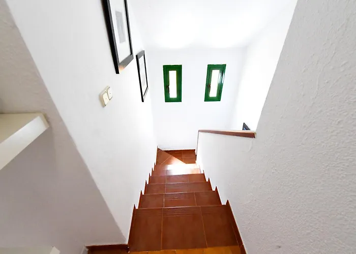 Апартаменты Excelent Location 5 Min To The *