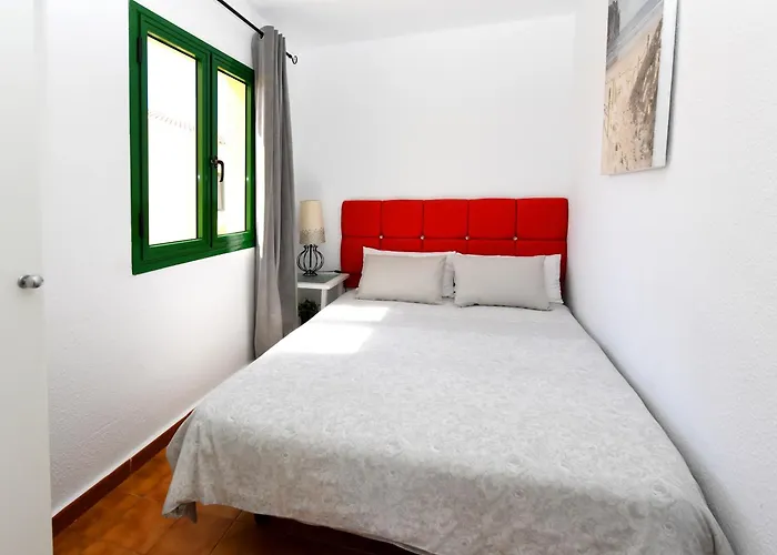 Excelent Location 5 Min To The