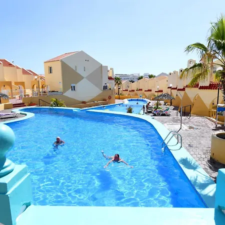 Excelent Location 5 Min To The