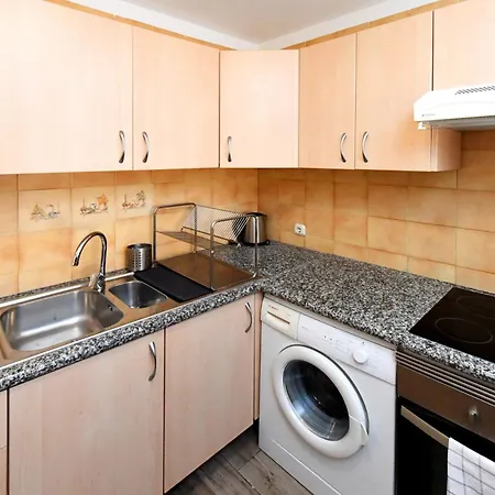 Excelent Location 5 Min To The * 아데제